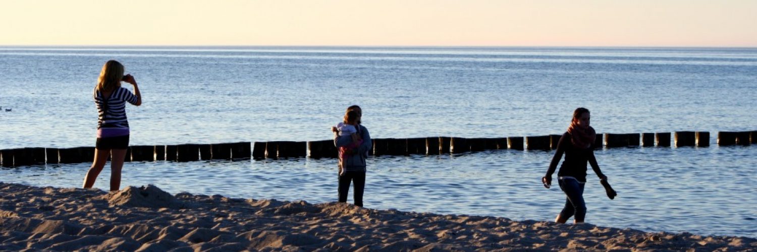 Familie Kinder Strand Dämmerung