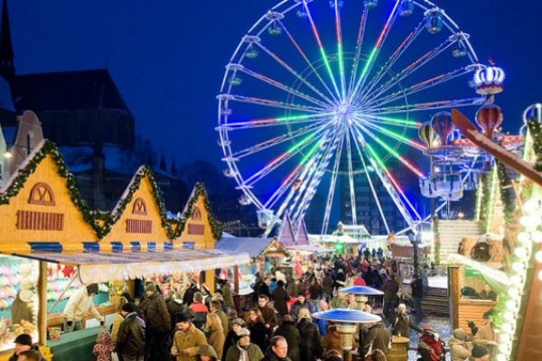 weihnachtsmarkt-rostock-f5d5cdbe