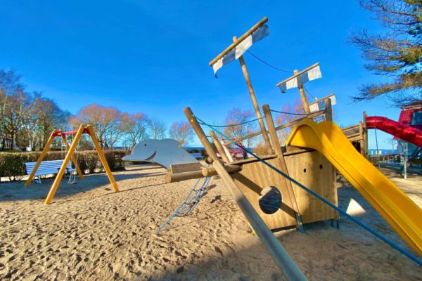 Spielplatz an der Promenade © Jasmin Fernholz