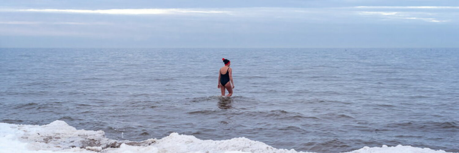 Mut, Meer und Minusgrade – Der Trend des Eisbadens